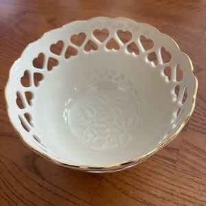 Lenox China heart bowl , hand decorated with 24k gold , made in USA